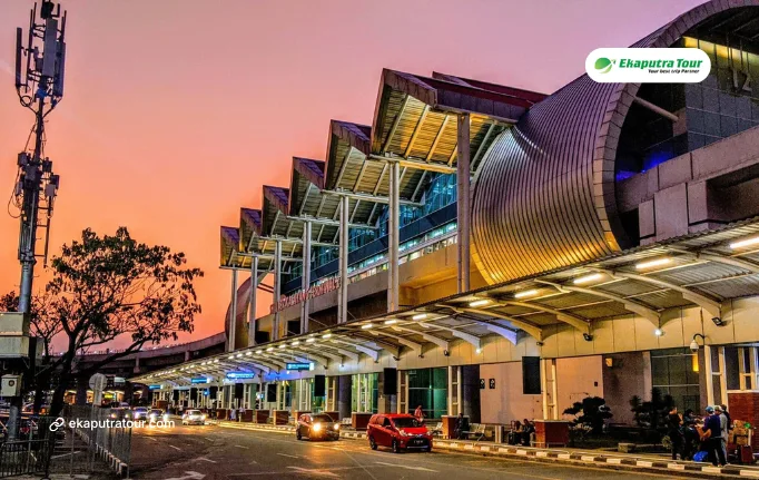 A Smooth Jakarta Day Tour from Airport to City Icons