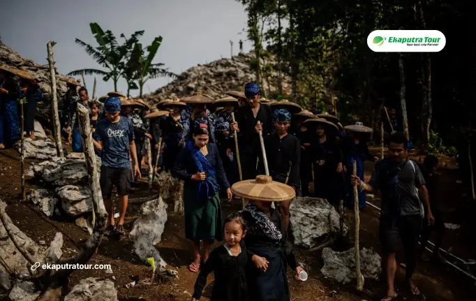 Baduy Village from Jakarta: How to Visit Indonesia Last Traditional Tribe