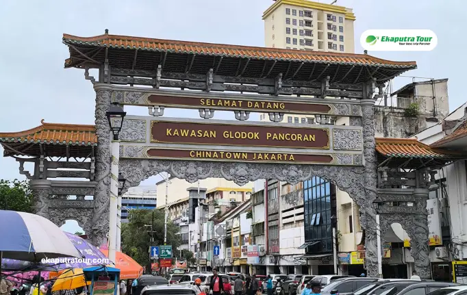 Glodok Street Food Trail: Discovering the Flavors of Jakarta’s Chinatown