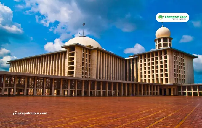 Istiqlal Mosque Jakarta: Complete Visitor Guide
