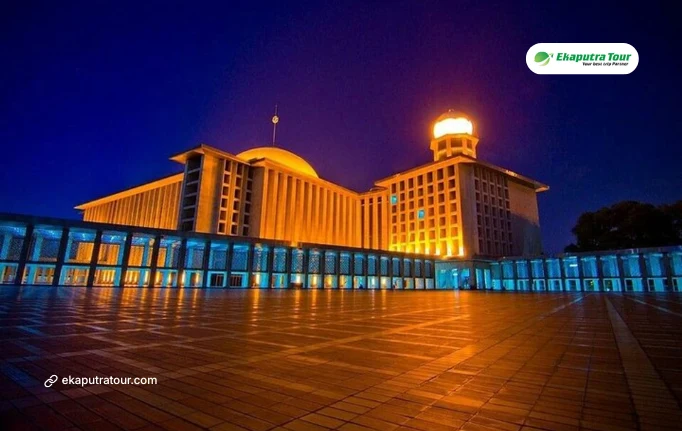 Jakarta Night Tour: Best Things to See