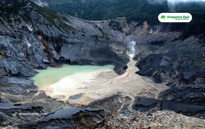 Jakarta Volcano Tour Without the Sweat: Scenic Day Trip Guide