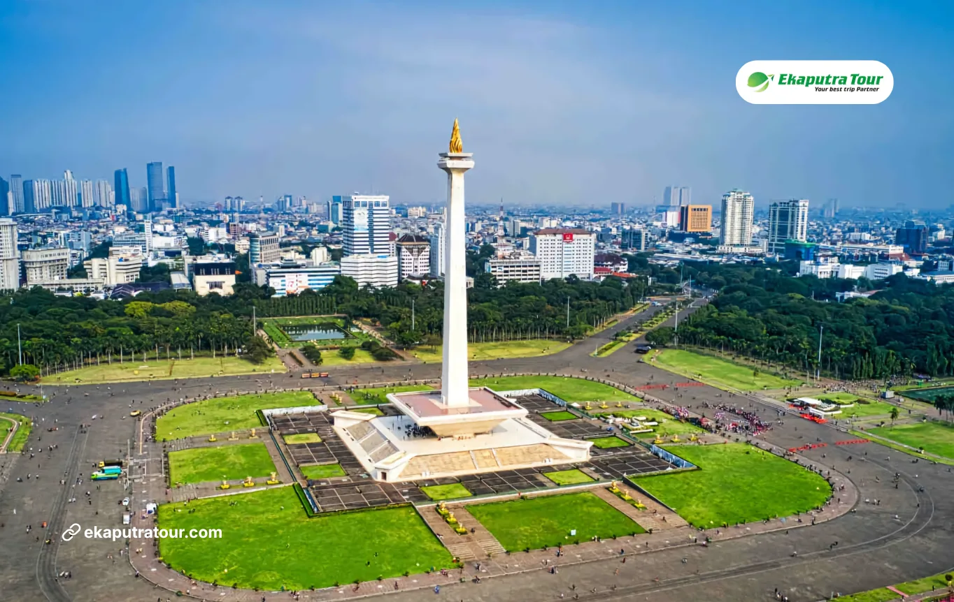 Jakarta’s Hidden Side: Kota Tua, Monas & Sunda Kelapa Harbor