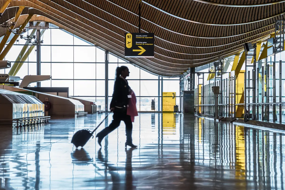 Soekarno-Hatta Terminal 2F: Airlines, Food & Transport Guide
