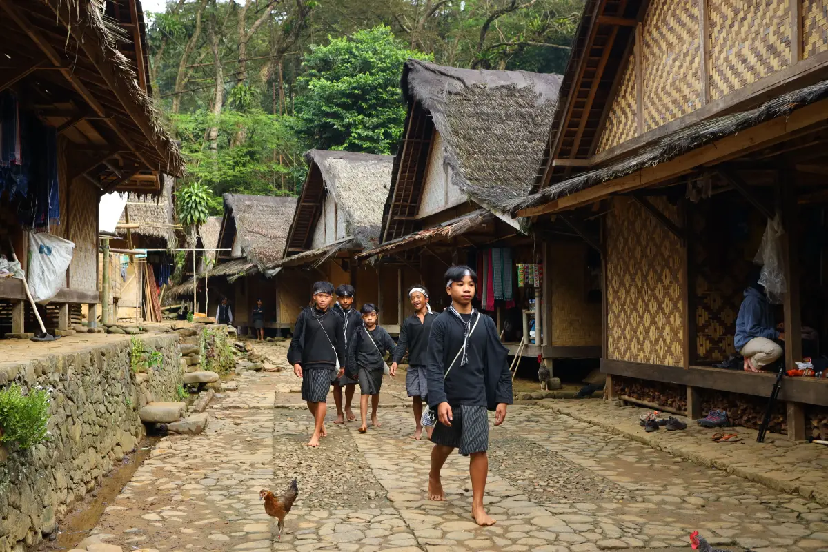 Sundanese Traditional Clothing: A Complete Guide