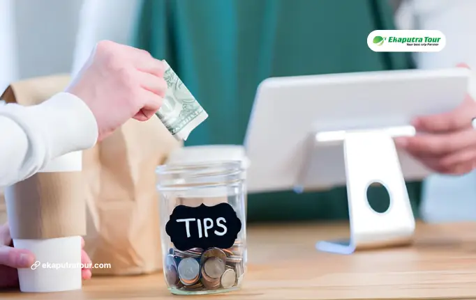Tipping in Jakarta and Indonesia: What Tourists Need to Know