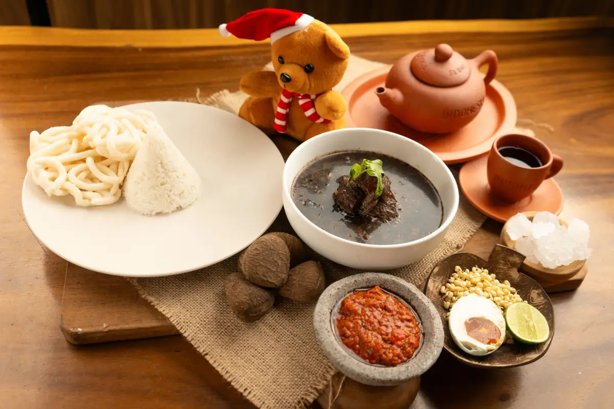 Where to Eat Rawon Near Bromo: Local Warung Guide