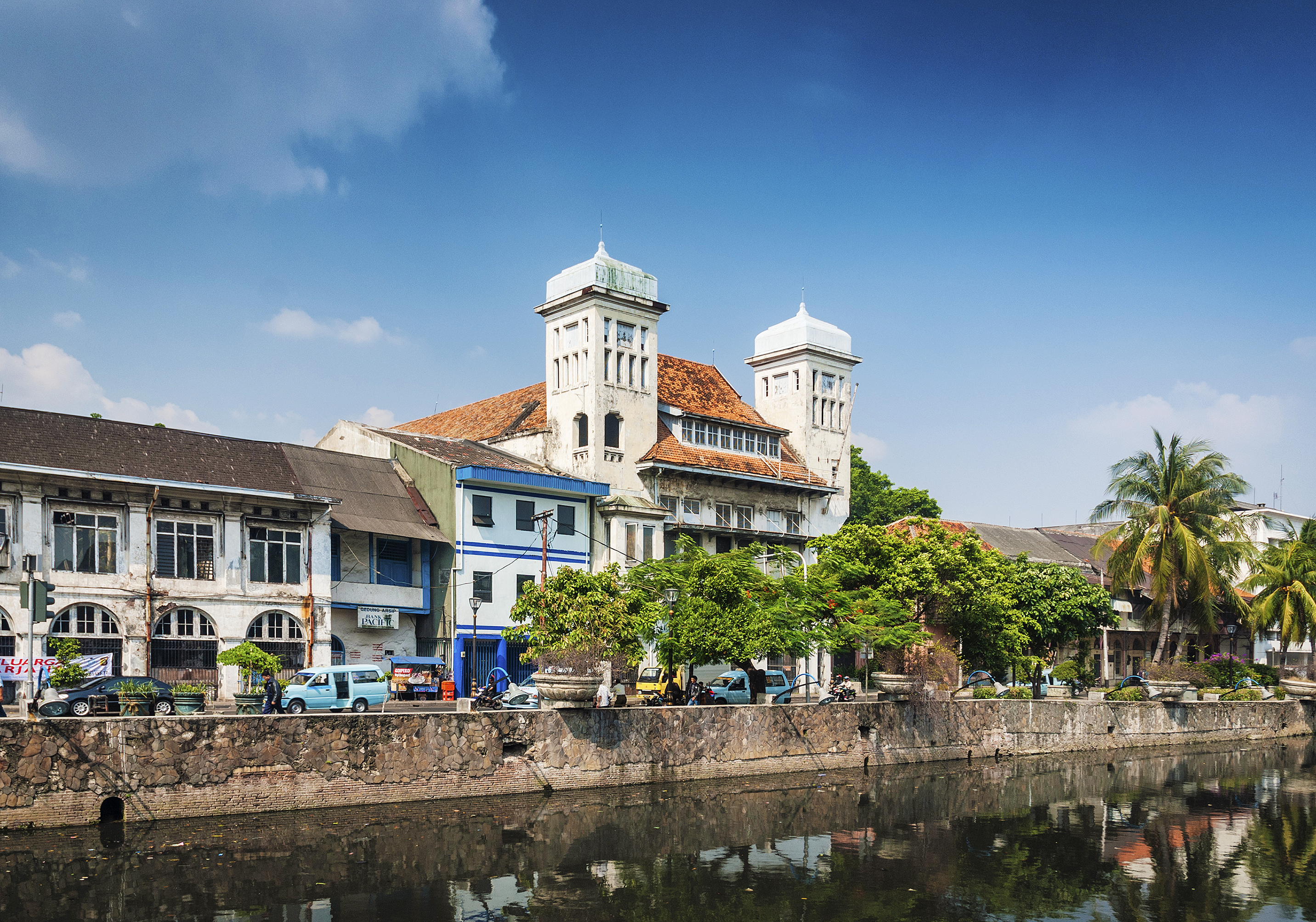 Jakarta: Private Full-day Guided Tour Explore The Highlights place