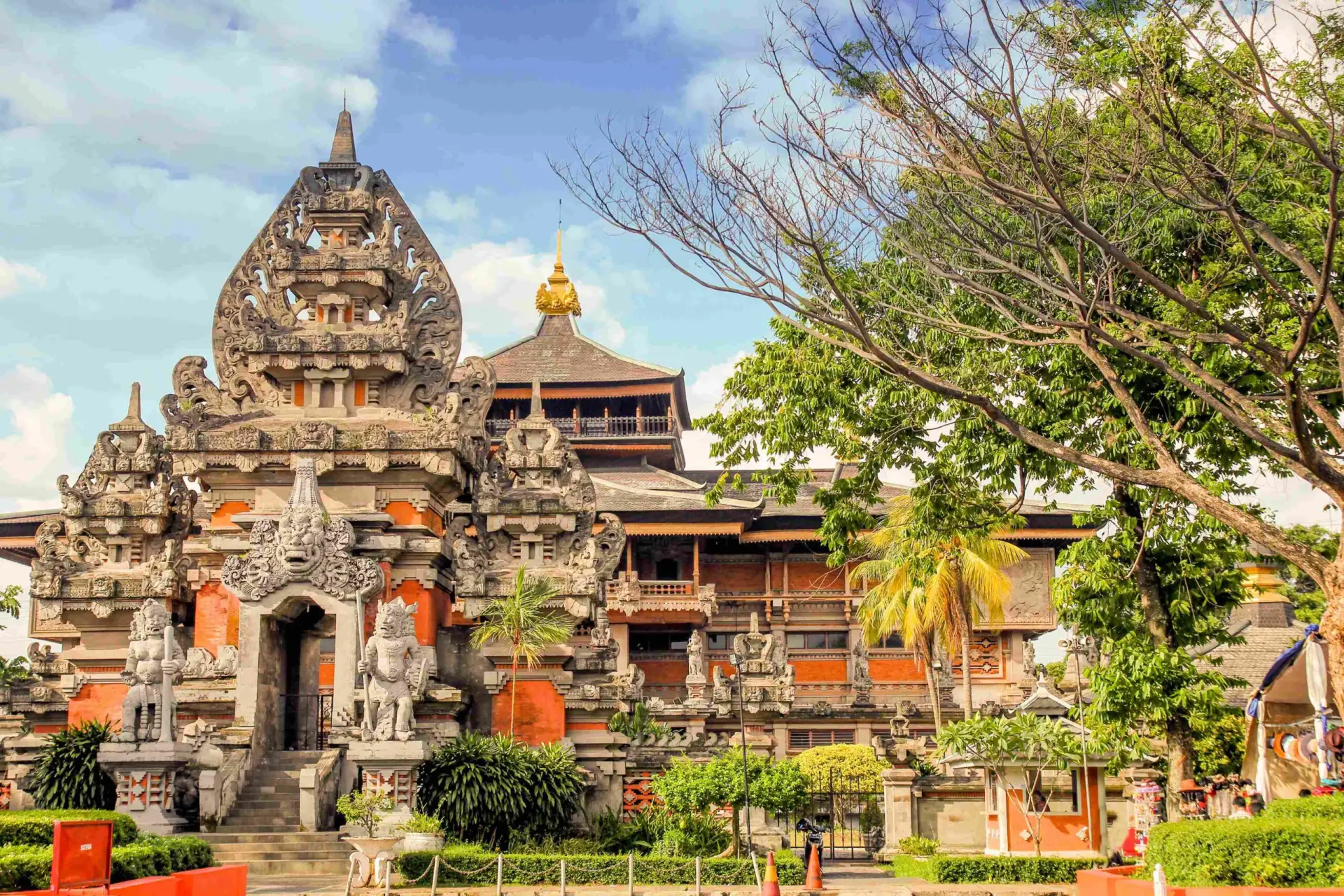 Jakarta: Jelajah Setengah Hari Taman Mini Indonesia Indah