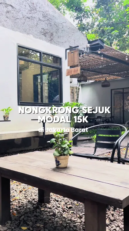 Cafe Backyard