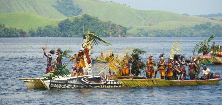 Sentani Lake Festival: A Masterpiece of Papuan Heritage - Ekaputra