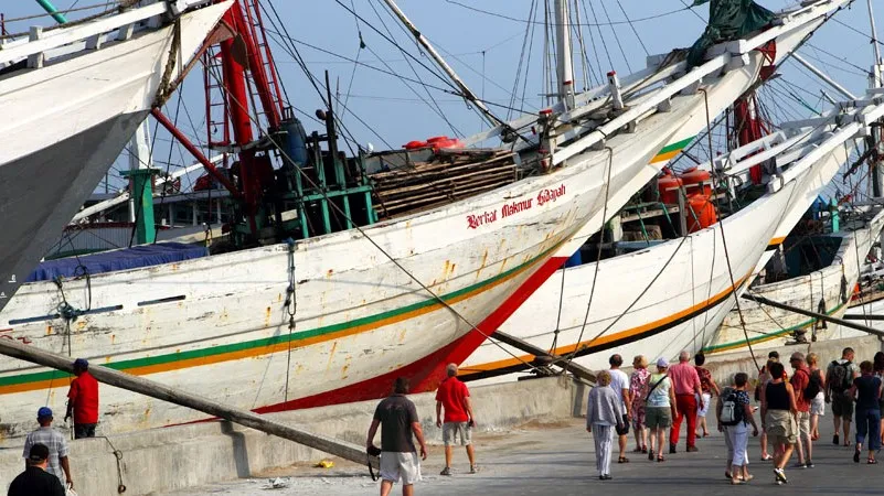 Jakarta Waterfront: What to See Along the Bay and Northern Coast - Ekaputra