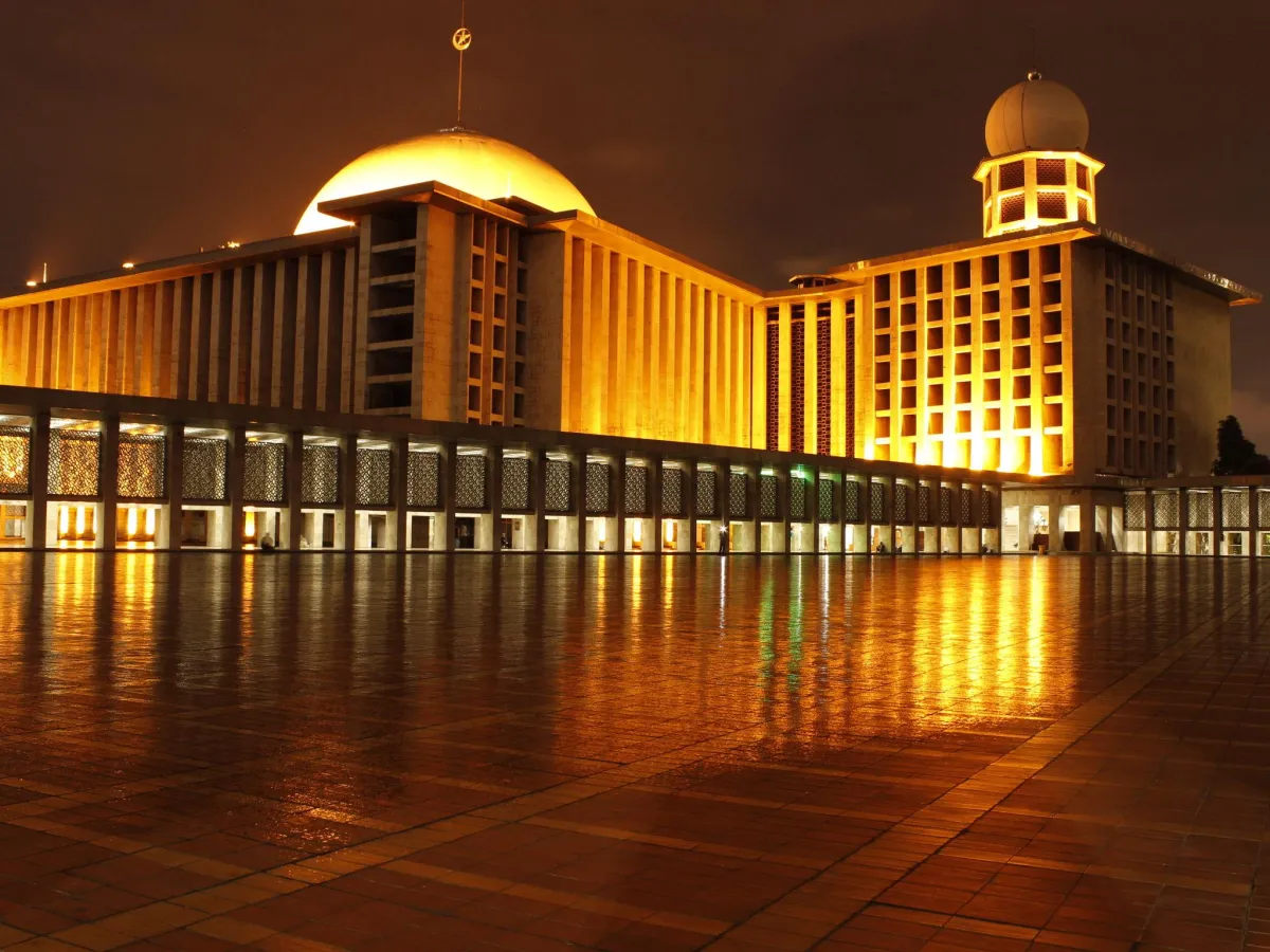 Istiqlal Mosque Jakarta: Complete Visitor Guide - Ekaputra