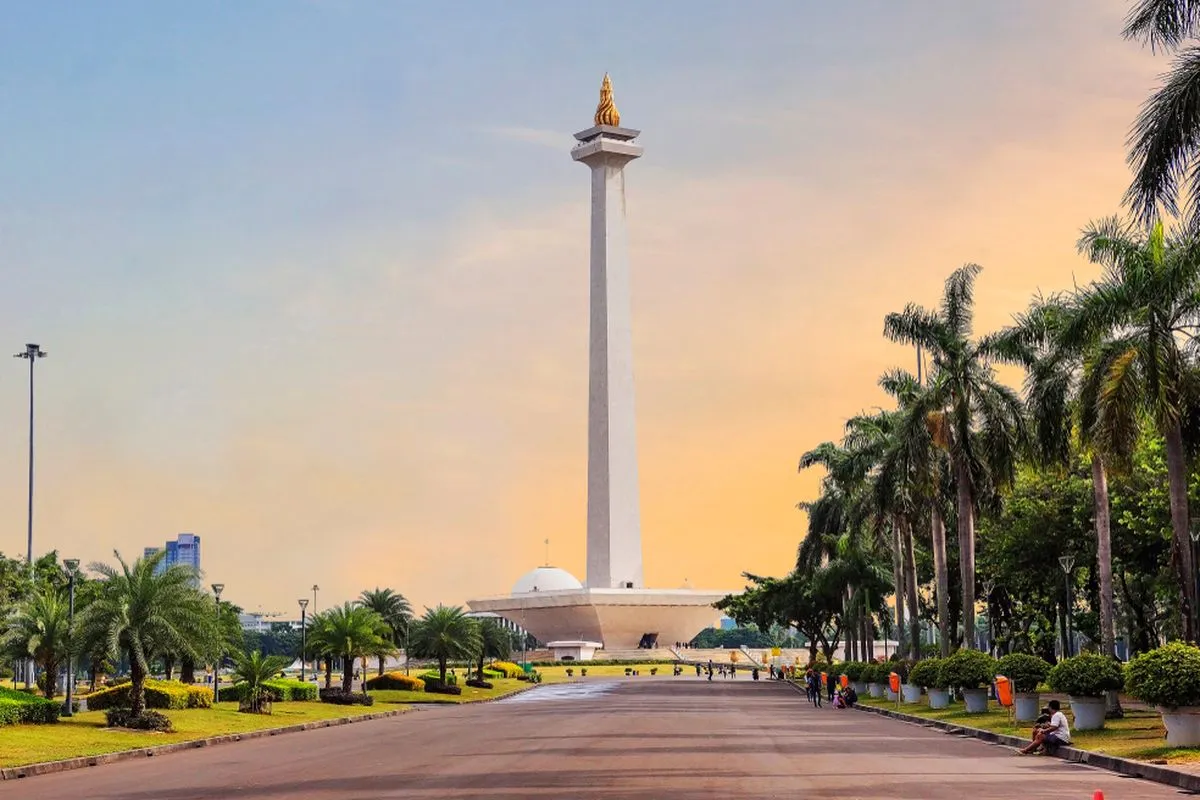 Merdeka Square and Merdeka Palace Jakarta: Visitor Guide - Ekaputra
