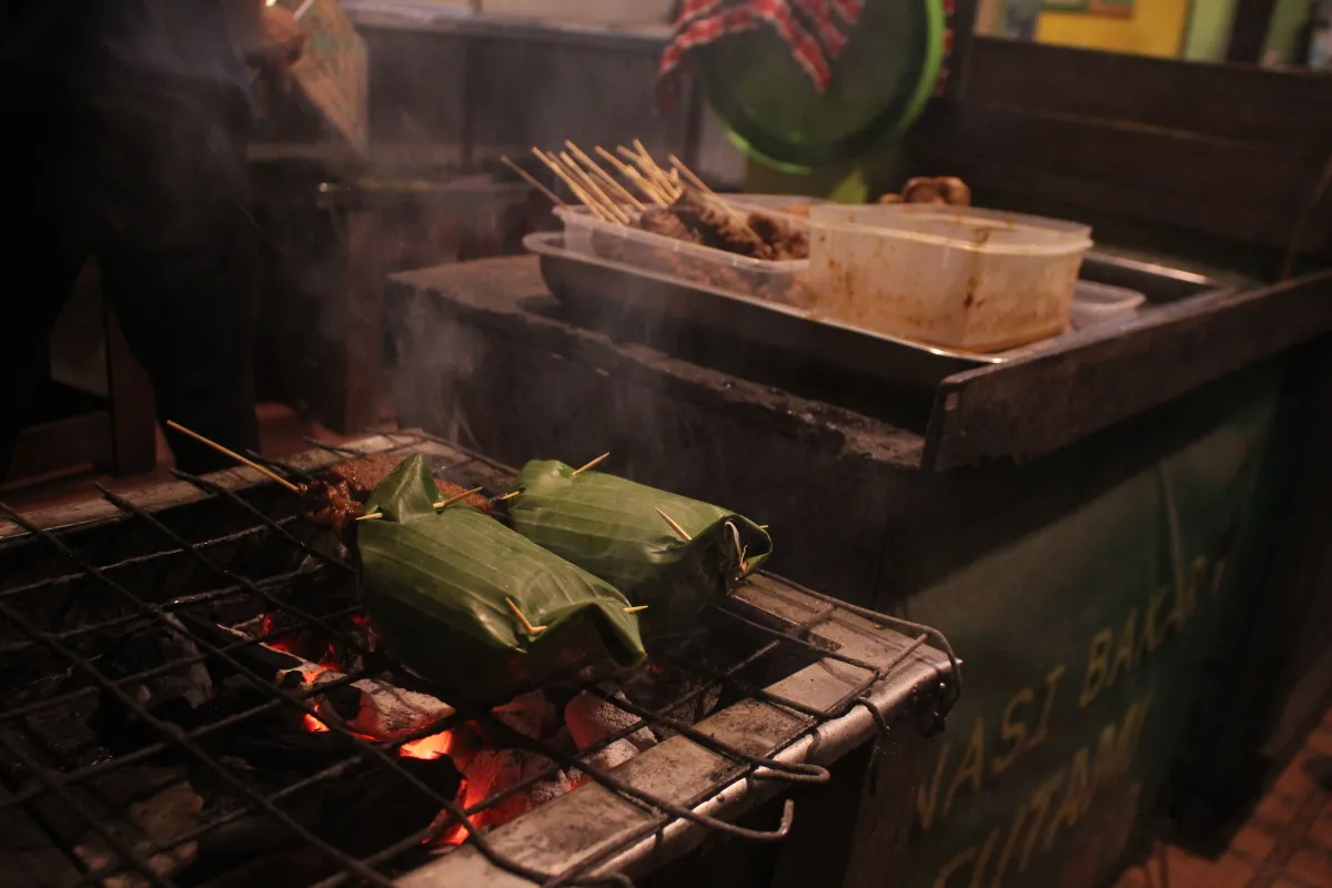 Late-Night Food Near Malioboro: Where Yogyakarta Eats After Dark - Ekaputra