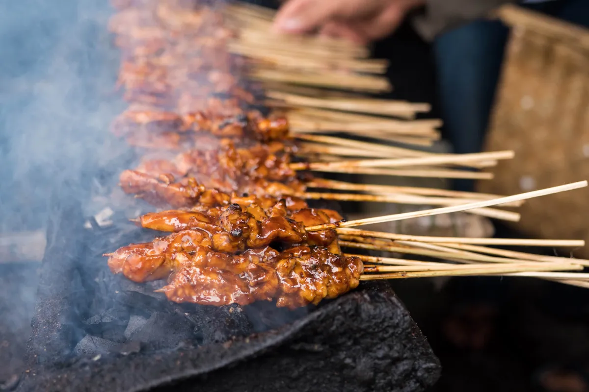 Why Jakarta Feels Incomplete Without a Local Guide - Ekaputra