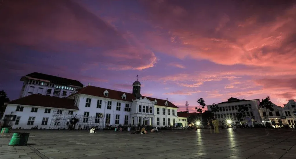 Jakarta Nightlife Guide: Where to Go After Dark - Ekaputra