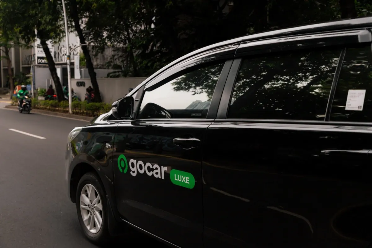 Private Car vs Grab in Jakarta: Which Is Better for Tourists? - Ekaputra