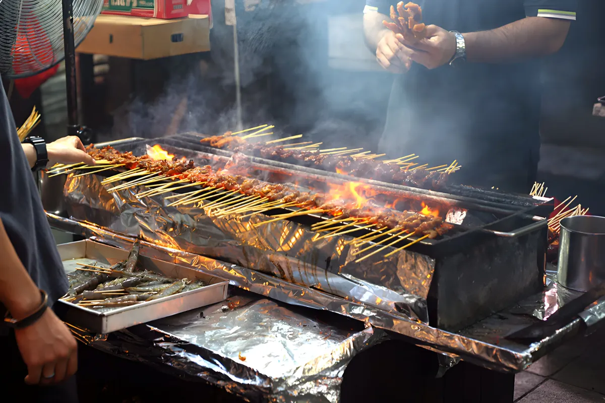 Halal Food in Jakarta for Tourists: Safe, Local, and Easy Options - Ekaputra