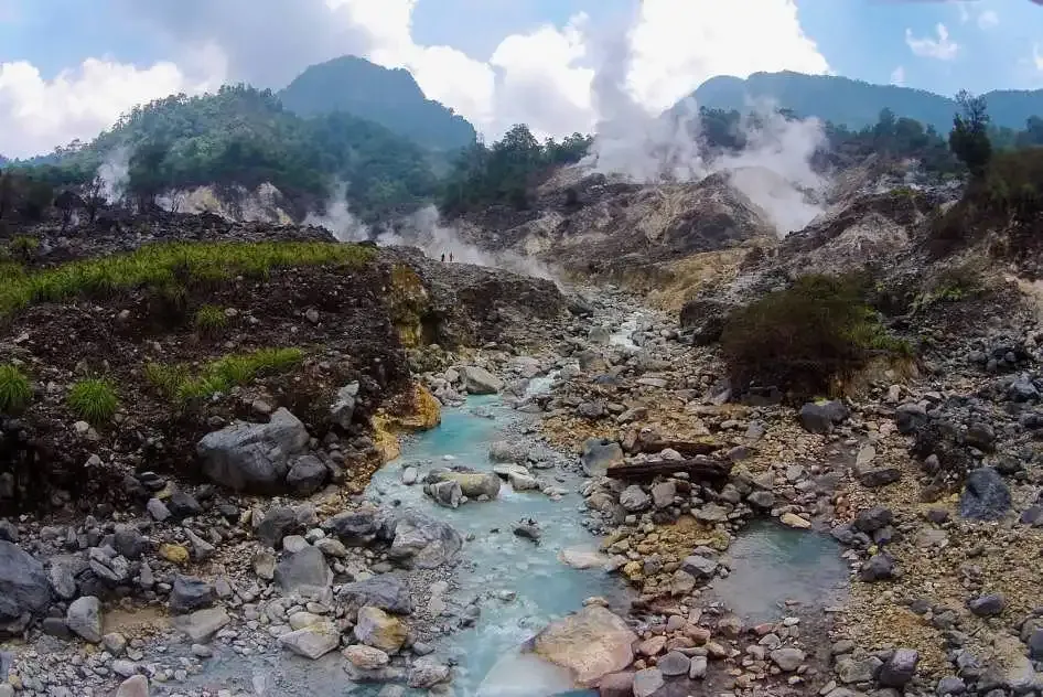 Tangkuban Perahu Volcano: Complete Visitor Guide from Jakarta - Ekaputra