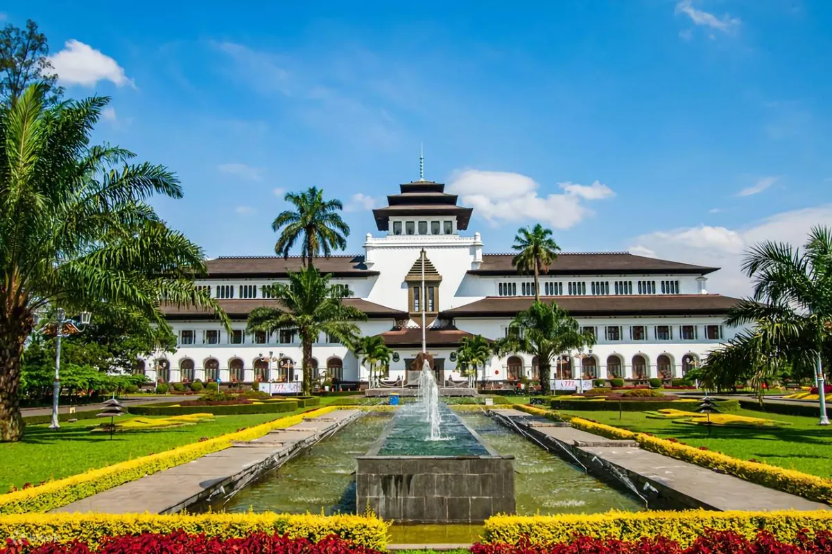 Day Trips Near Jakarta That Combine Nature, Food, and Culture - Ekaputra