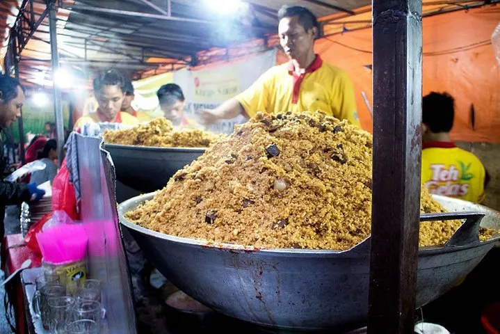 Jakarta Budget Travel Guide: How to Save Money - Ekaputra