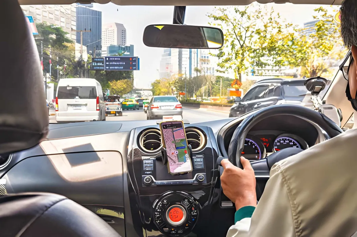 Private Car vs Grab in Jakarta: Which Is Better for Tourists? - Ekaputra
